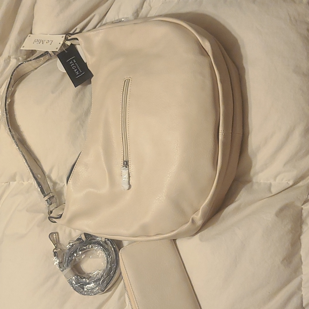 Purse with wallet